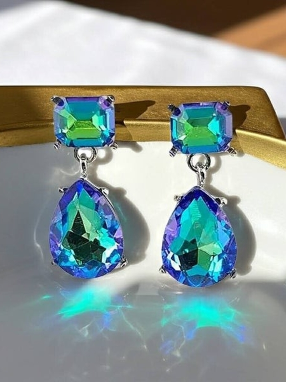 NWOT Blue-Green Teardrop Crystal Drop Earrings
